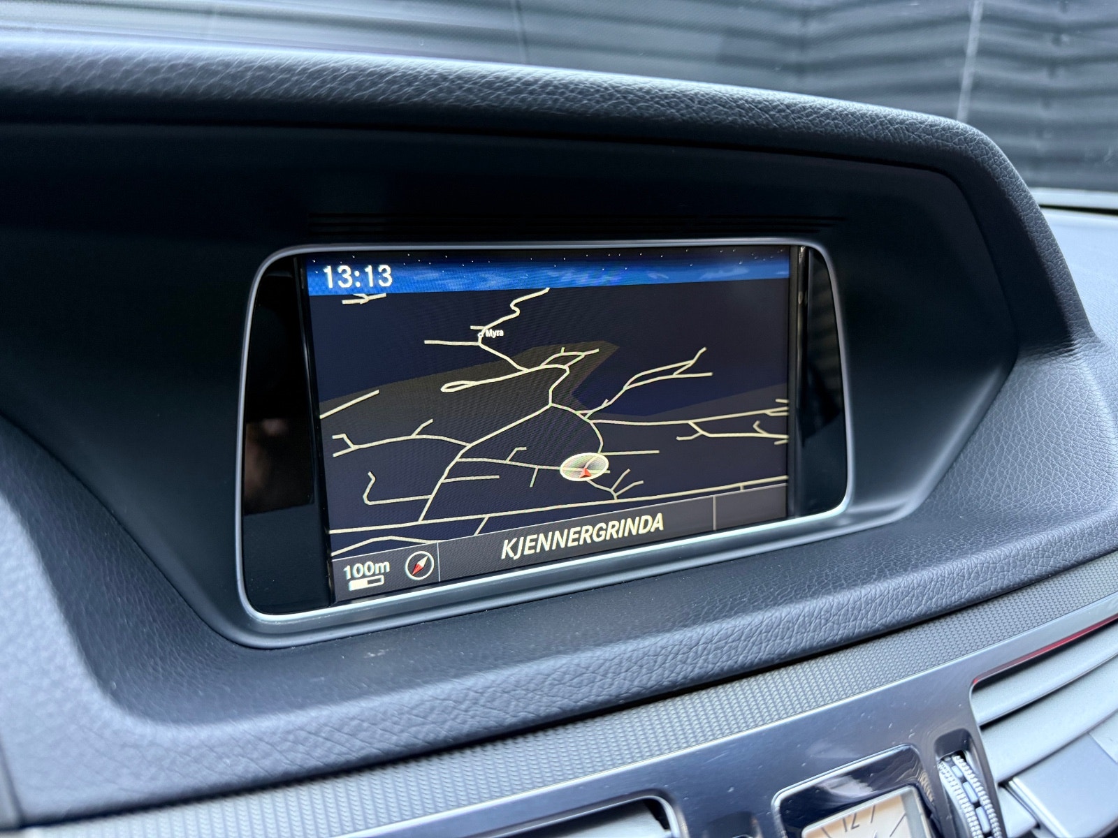 Hovedbilde av Mercedes-Benz E220