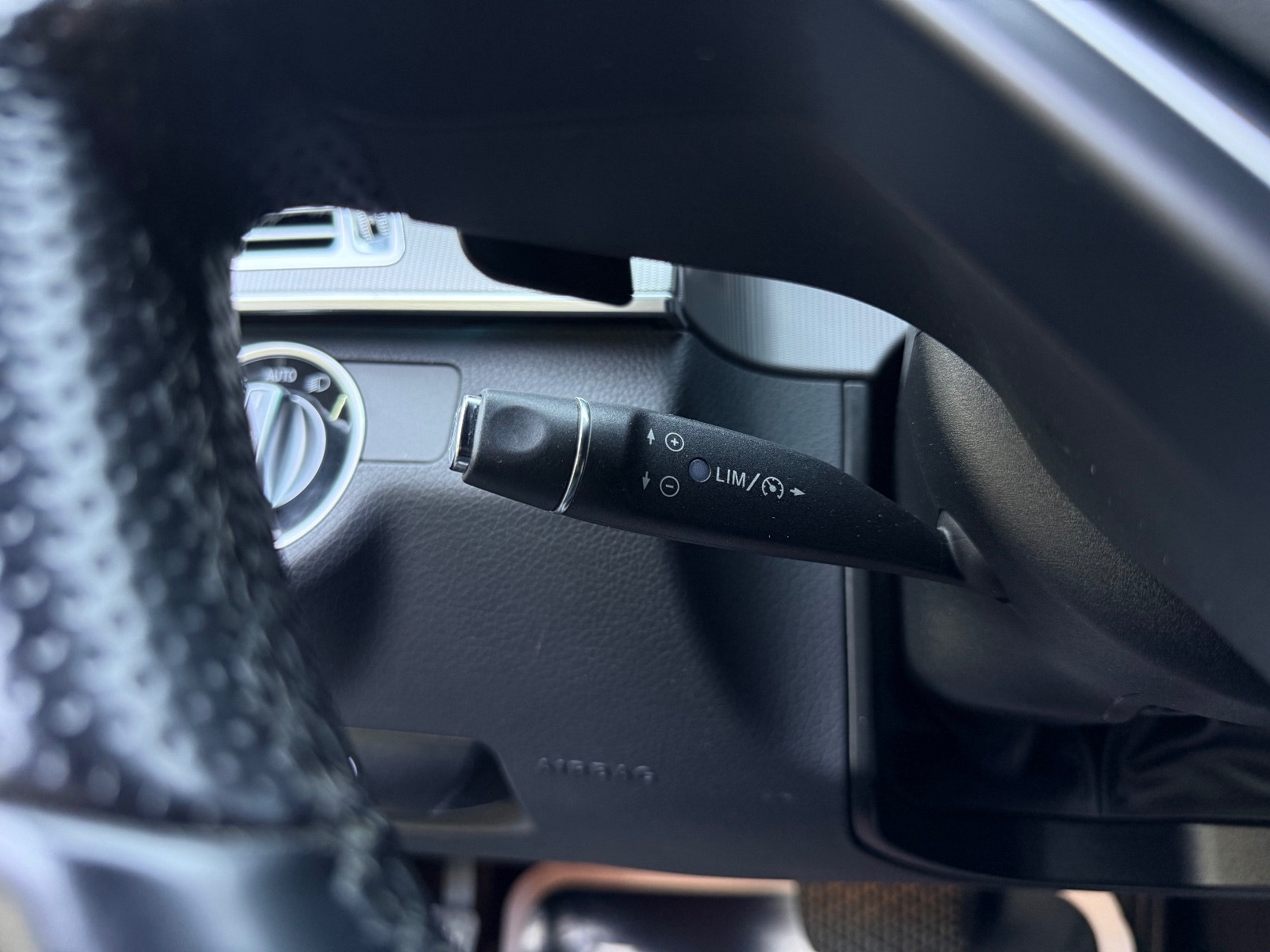 Hovedbilde av Mercedes-Benz E220