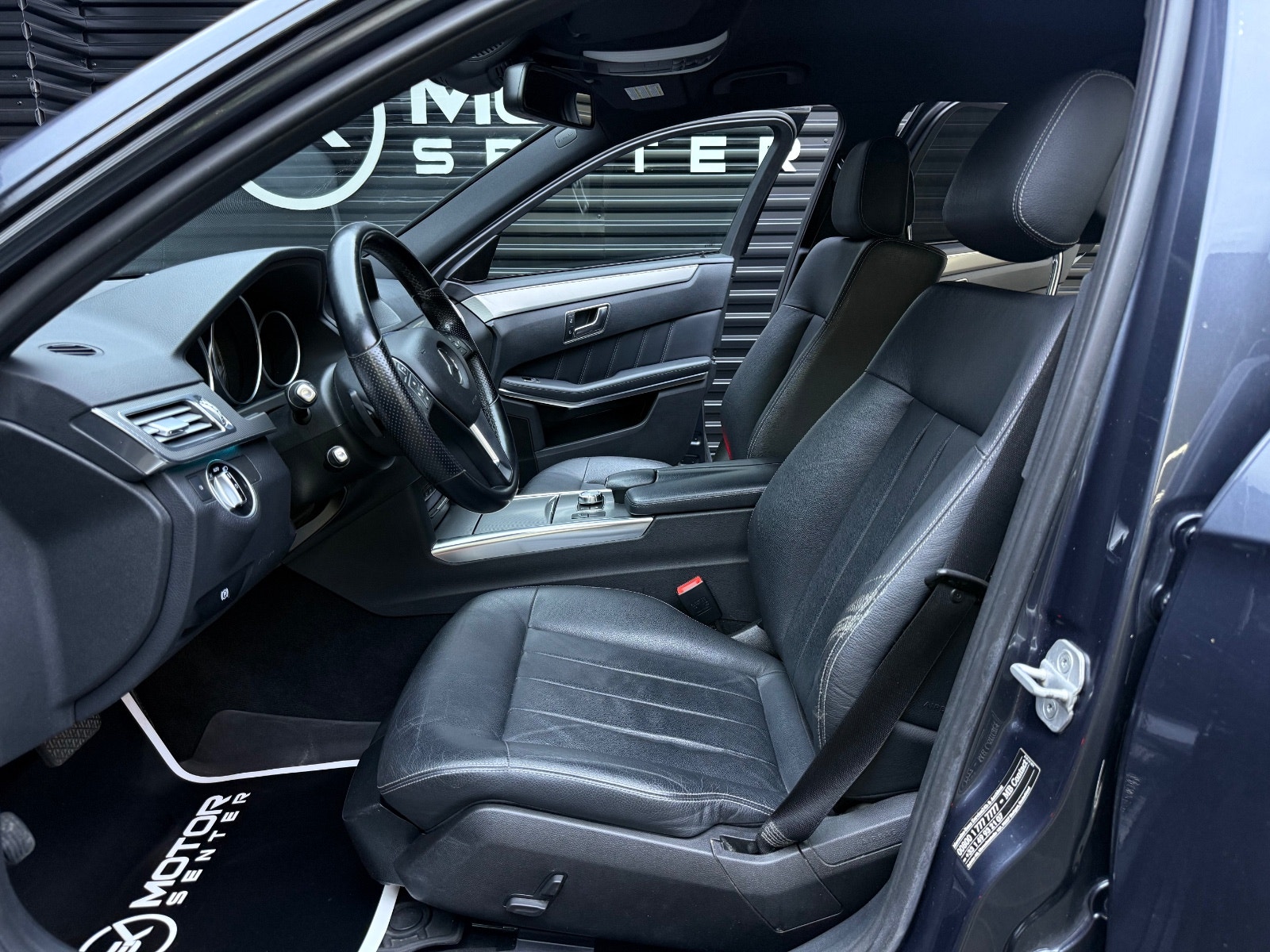 Hovedbilde av Mercedes-Benz E220