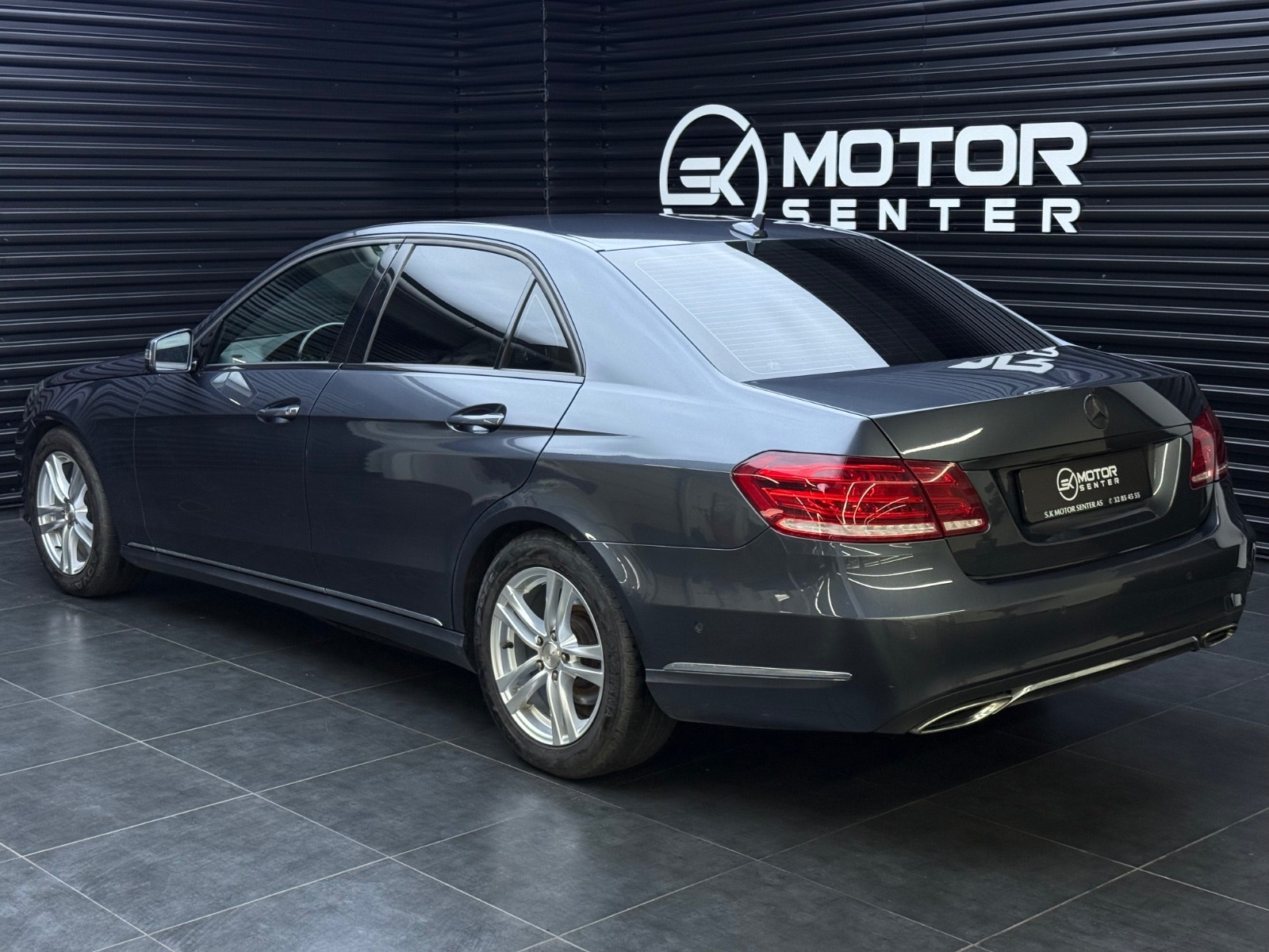 Hovedbilde av Mercedes-Benz E220