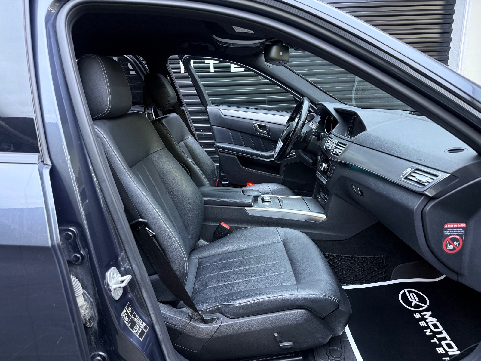 Hovedbilde av Mercedes-Benz E220
