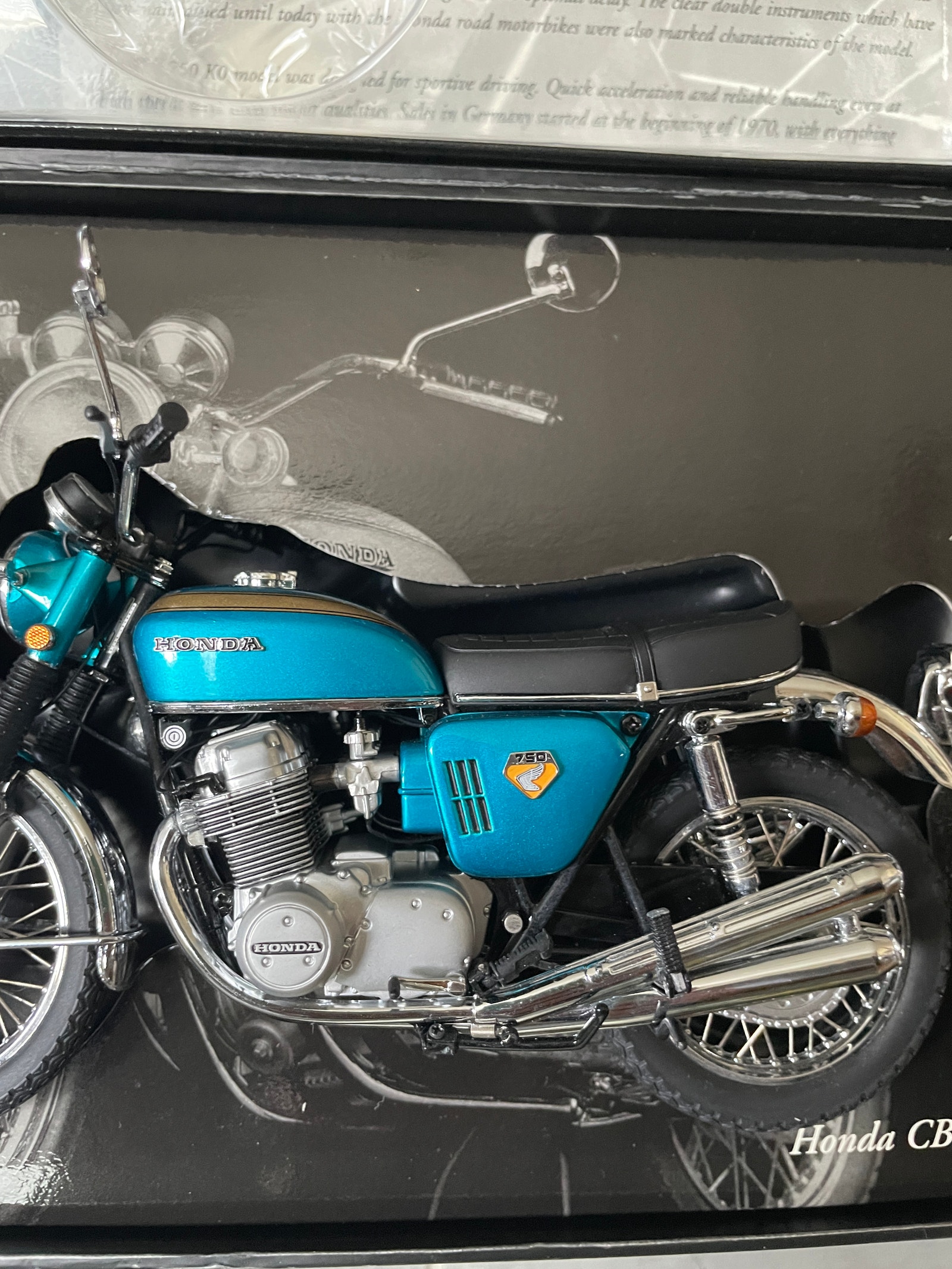Minichamps Honda CB 750 modellmotorsykkel i eske | FINN-torget
