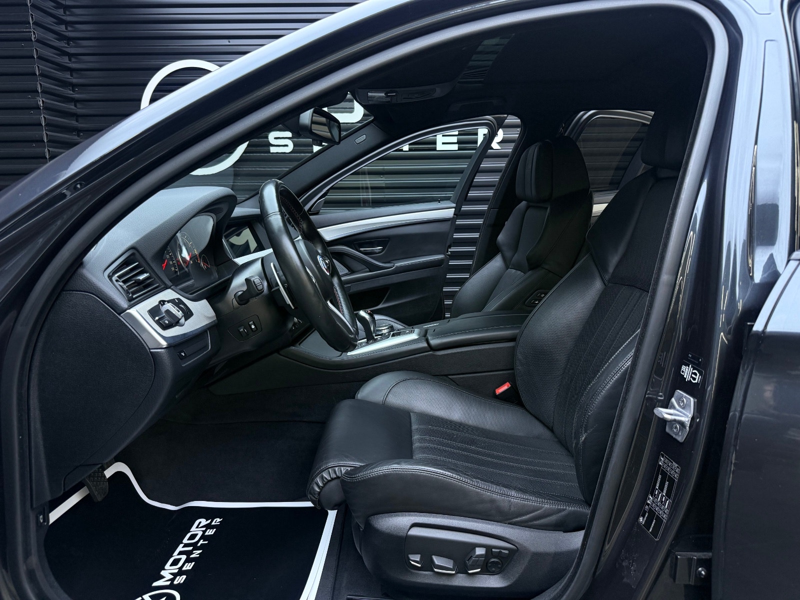 Hovedbilde av BMW M5