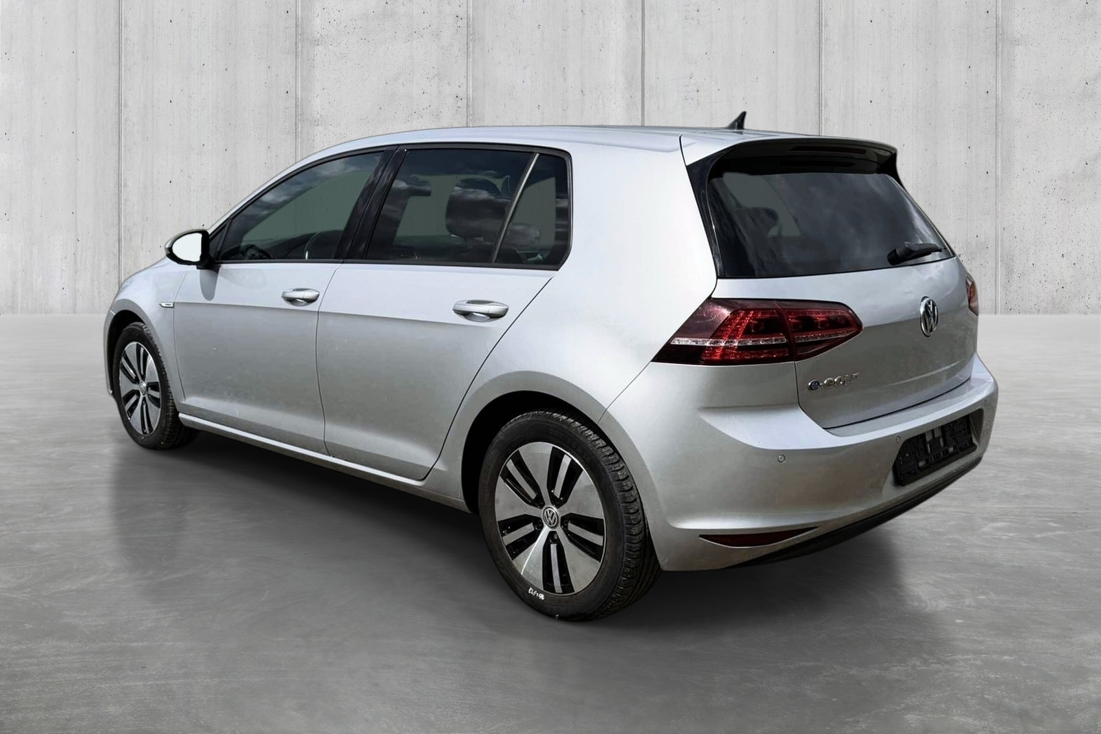 Volkswagen e-Golf VII 2015