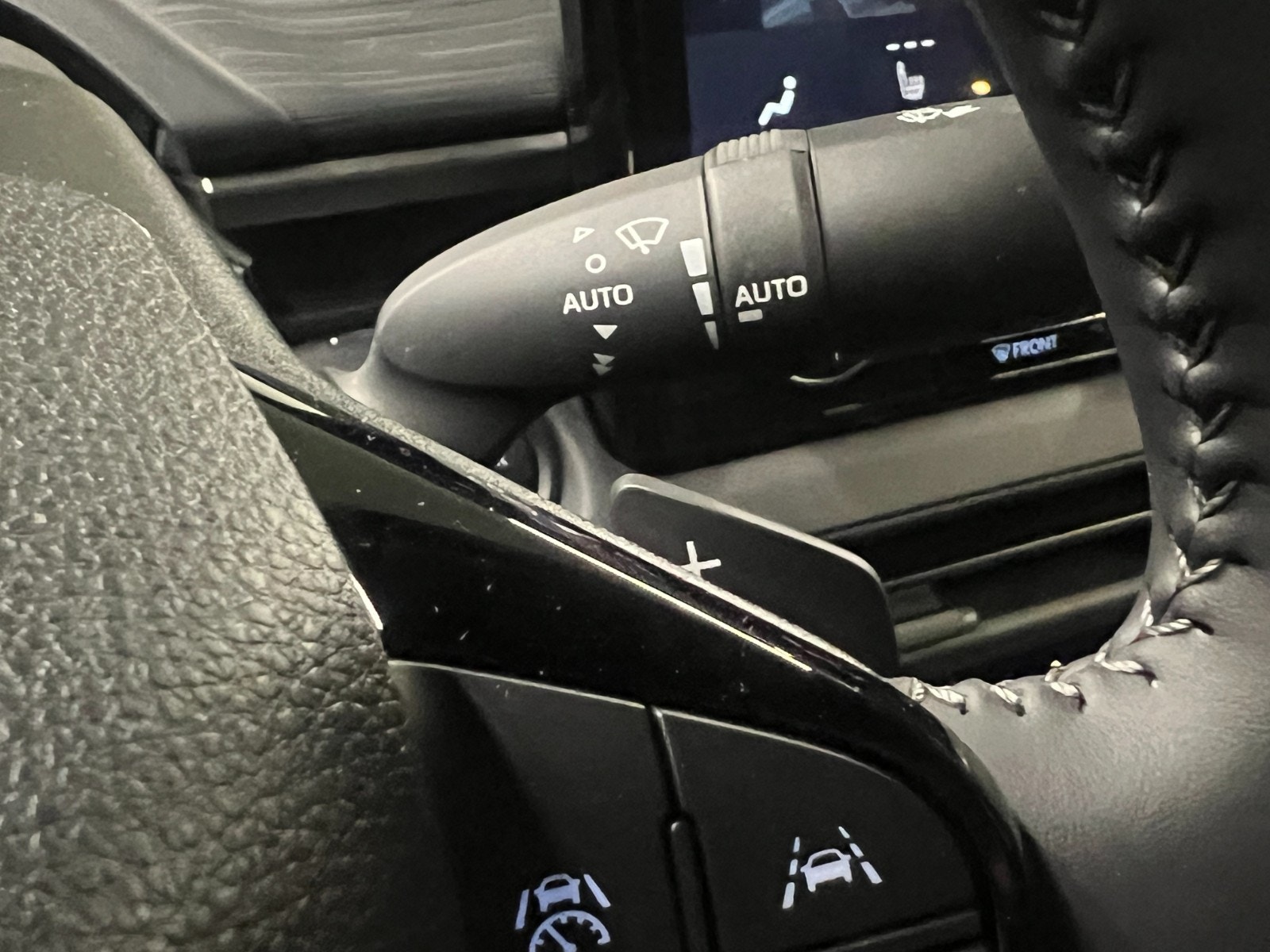Hovedbilde av Toyota C-HR+