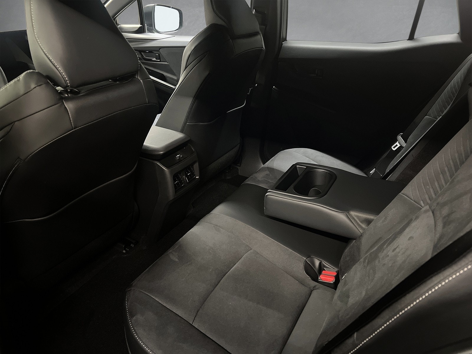 Hovedbilde av Toyota C-HR+
