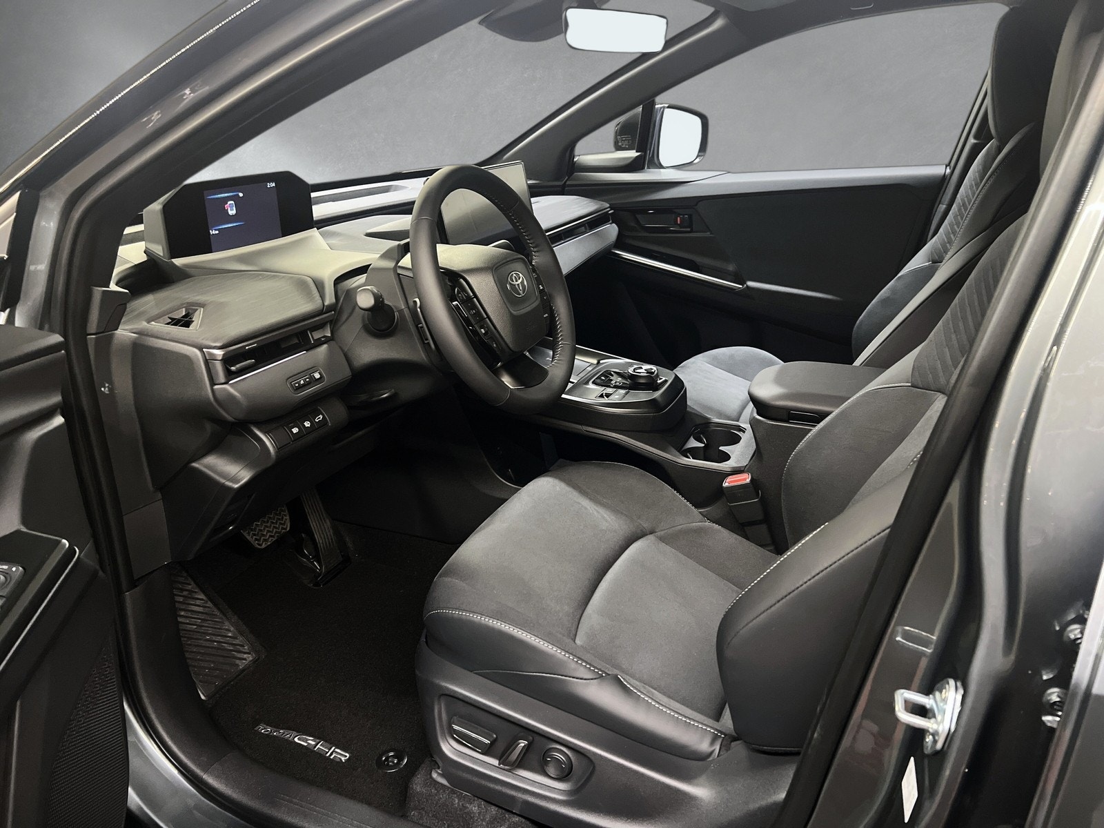 Hovedbilde av Toyota C-HR+
