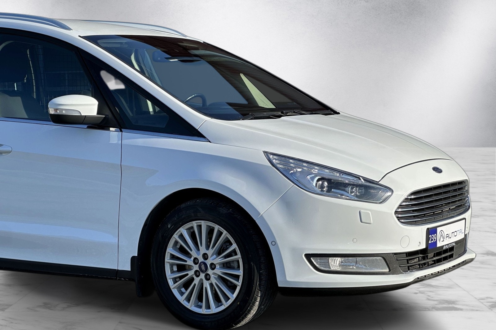 Ford Galaxy - Photo 2