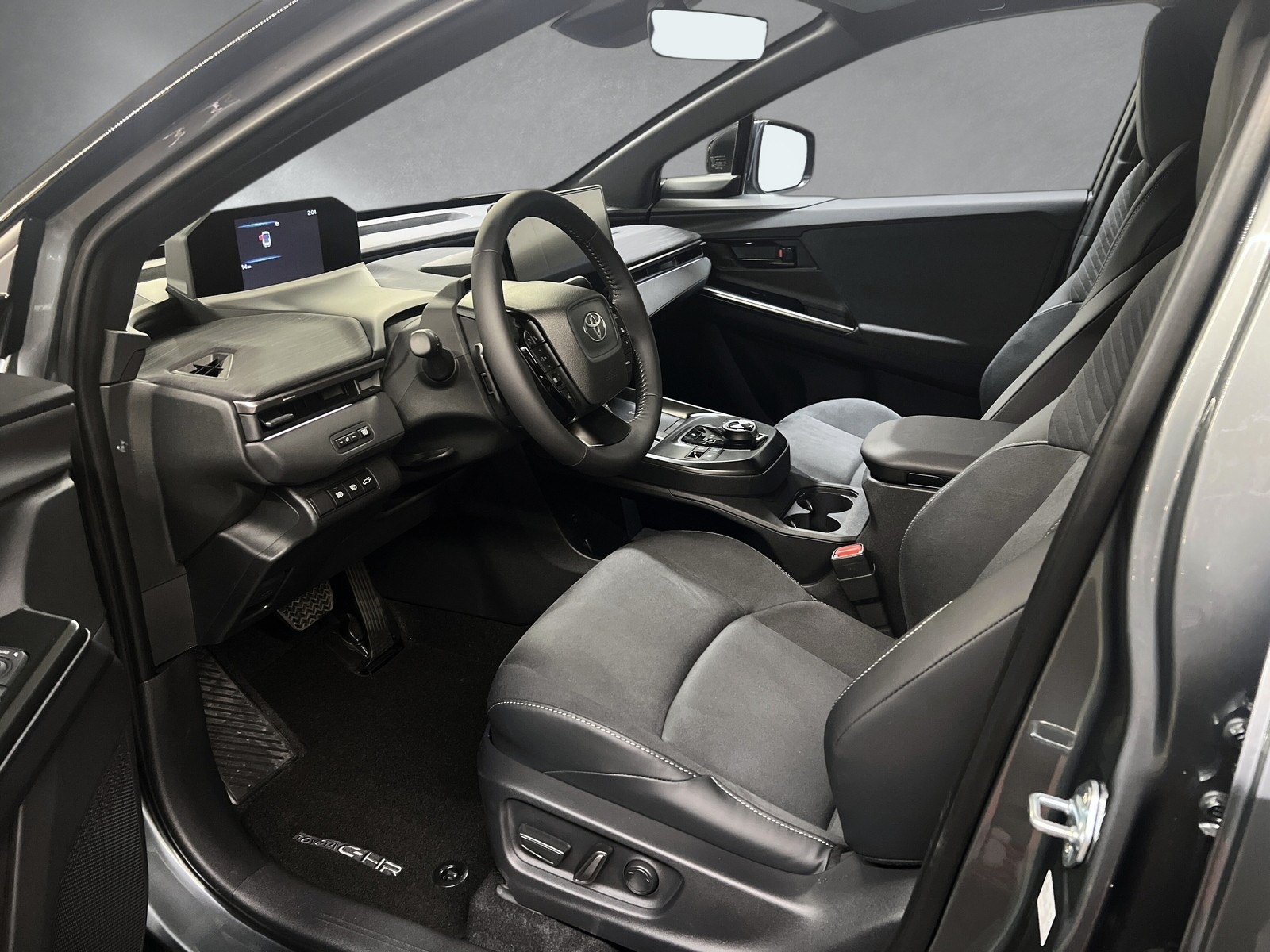 Hovedbilde av Toyota C-HR+