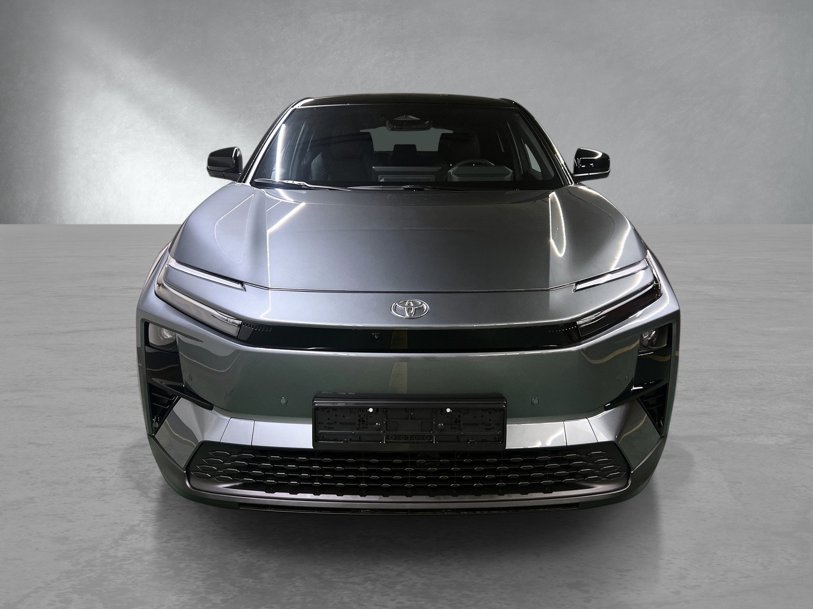 Hovedbilde av Toyota C-HR+