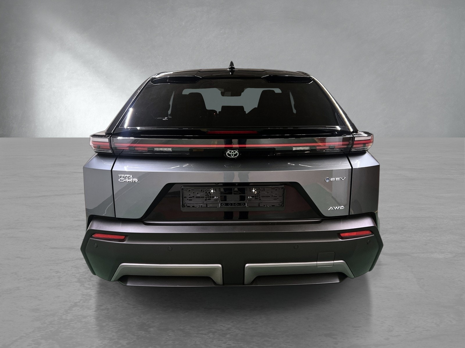 Hovedbilde av Toyota C-HR+