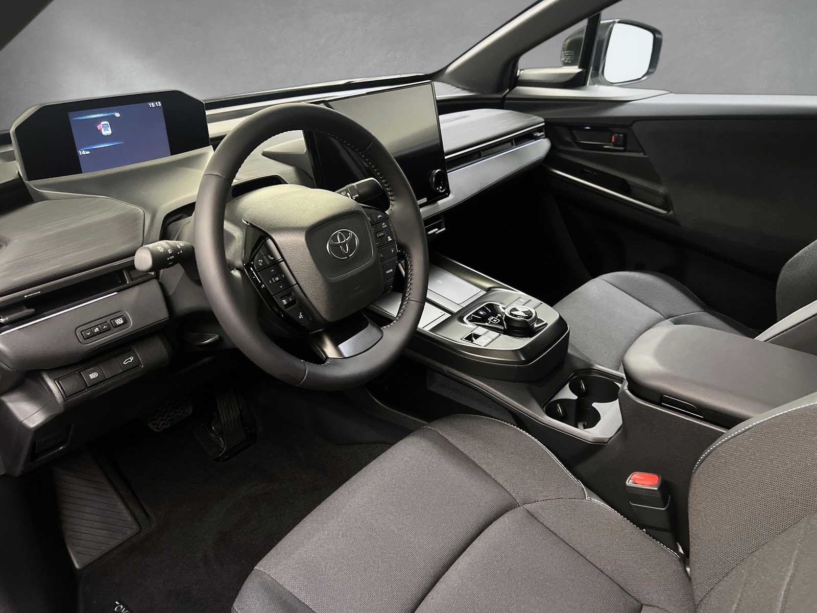 Hovedbilde av Toyota C-HR+