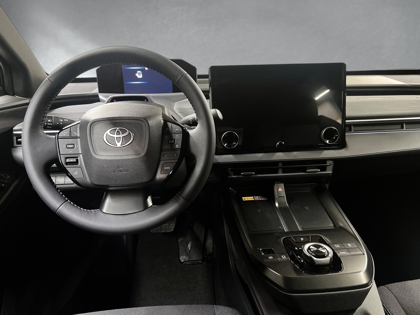 Hovedbilde av Toyota C-HR+