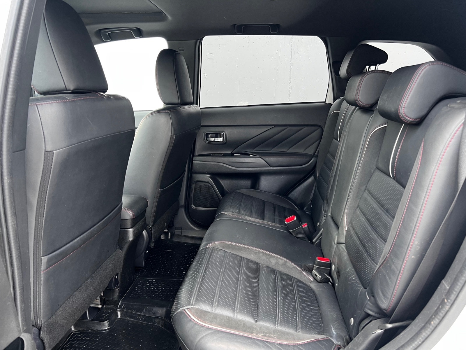 Hovedbilde av Mitsubishi Outlander