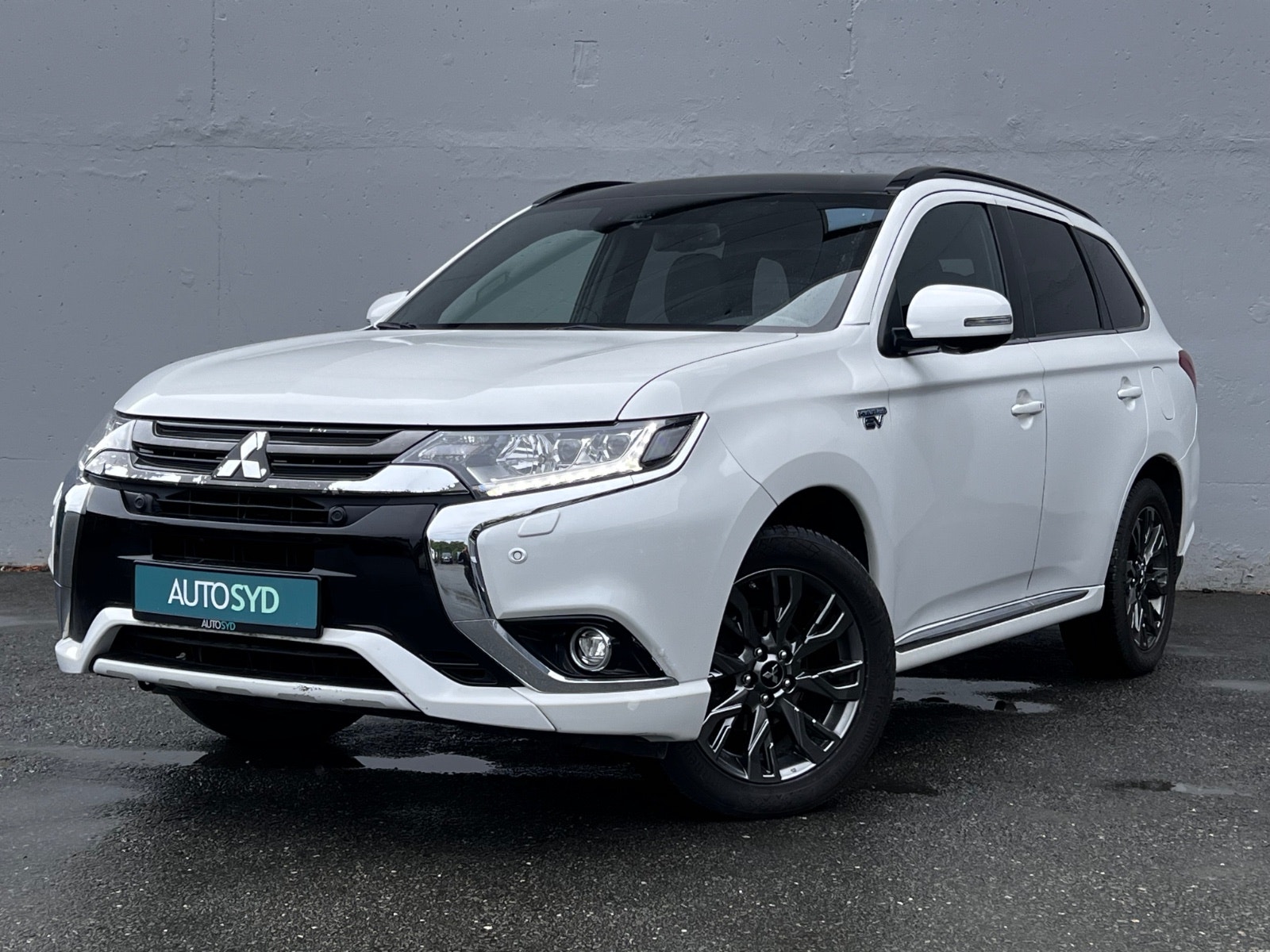 Hovedbilde av Mitsubishi Outlander