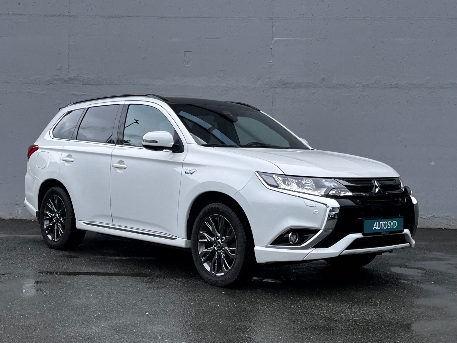 Hovedbilde av Mitsubishi Outlander