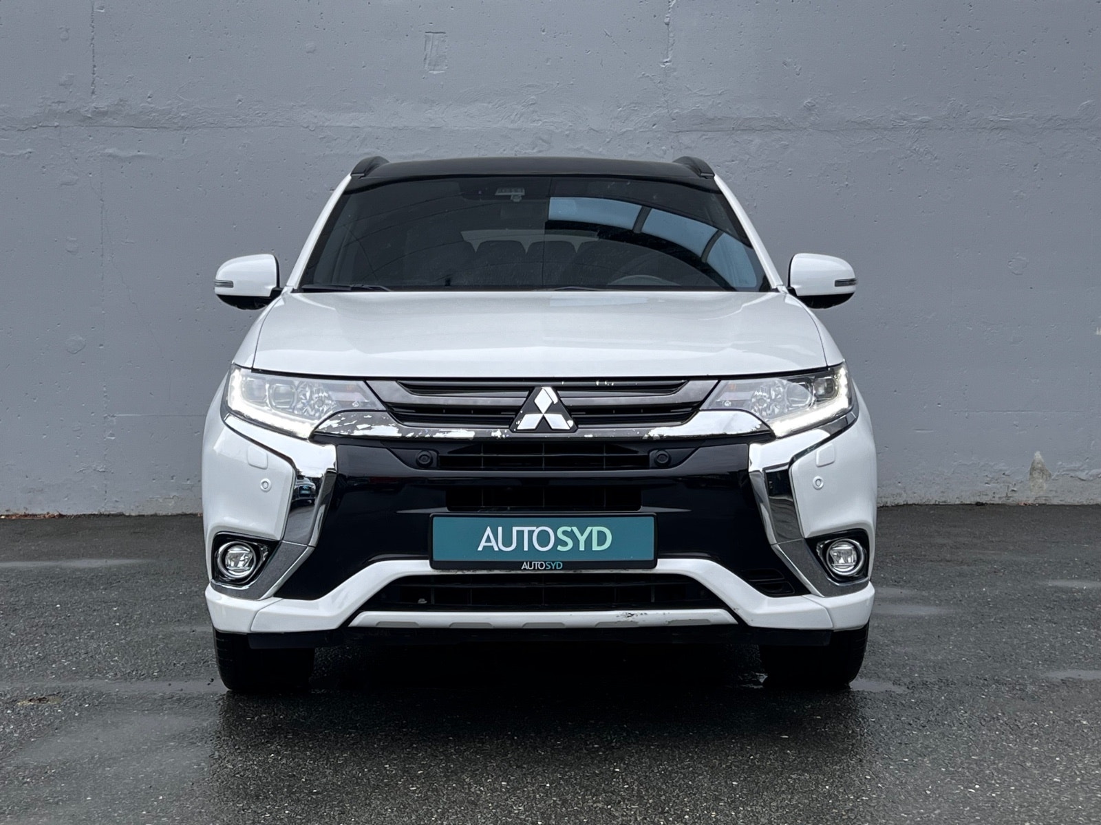 Hovedbilde av Mitsubishi Outlander