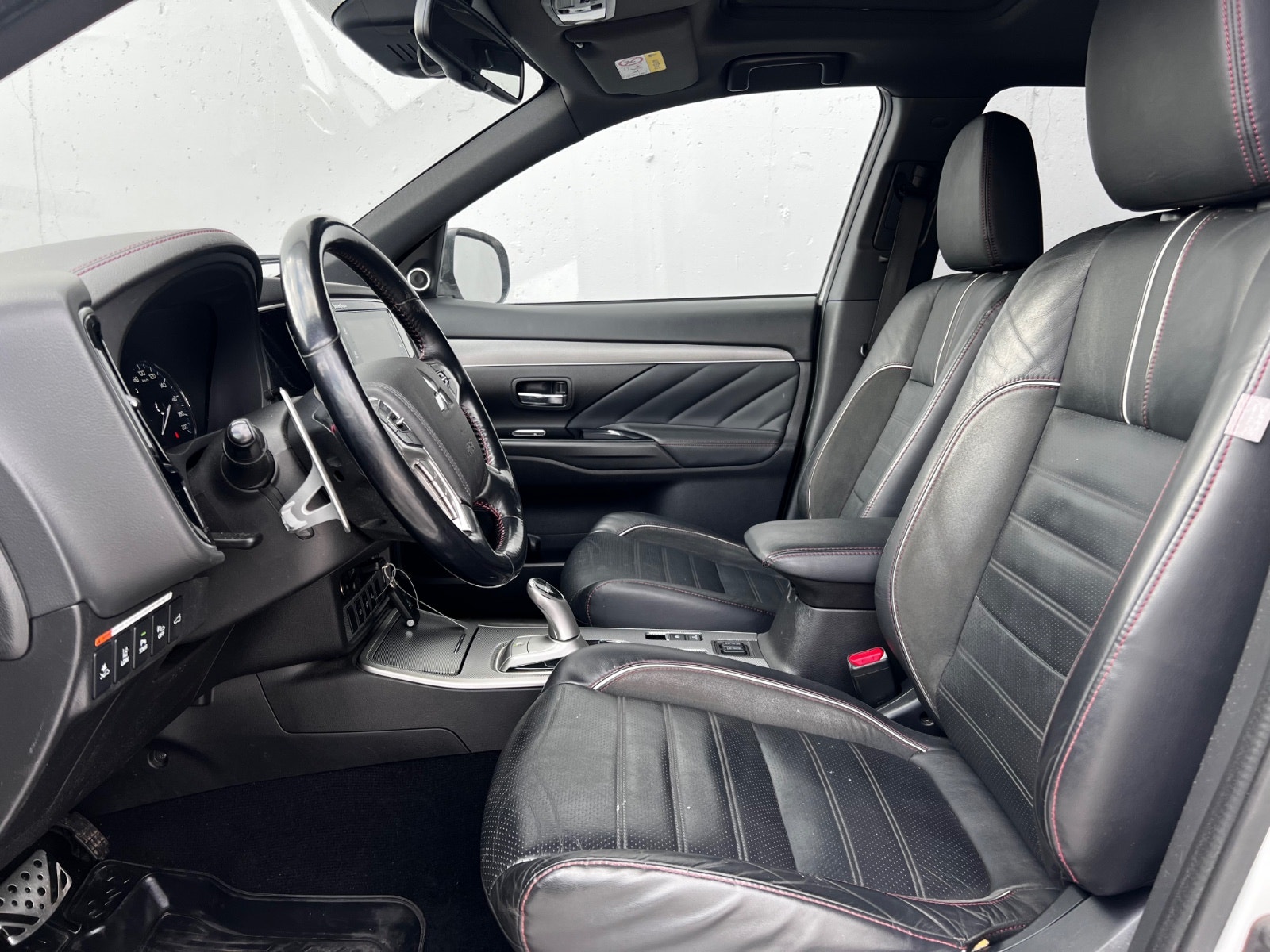 Hovedbilde av Mitsubishi Outlander