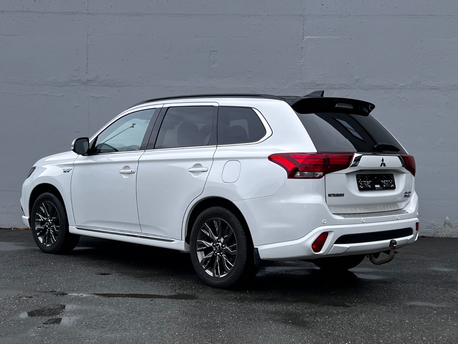 Hovedbilde av Mitsubishi Outlander
