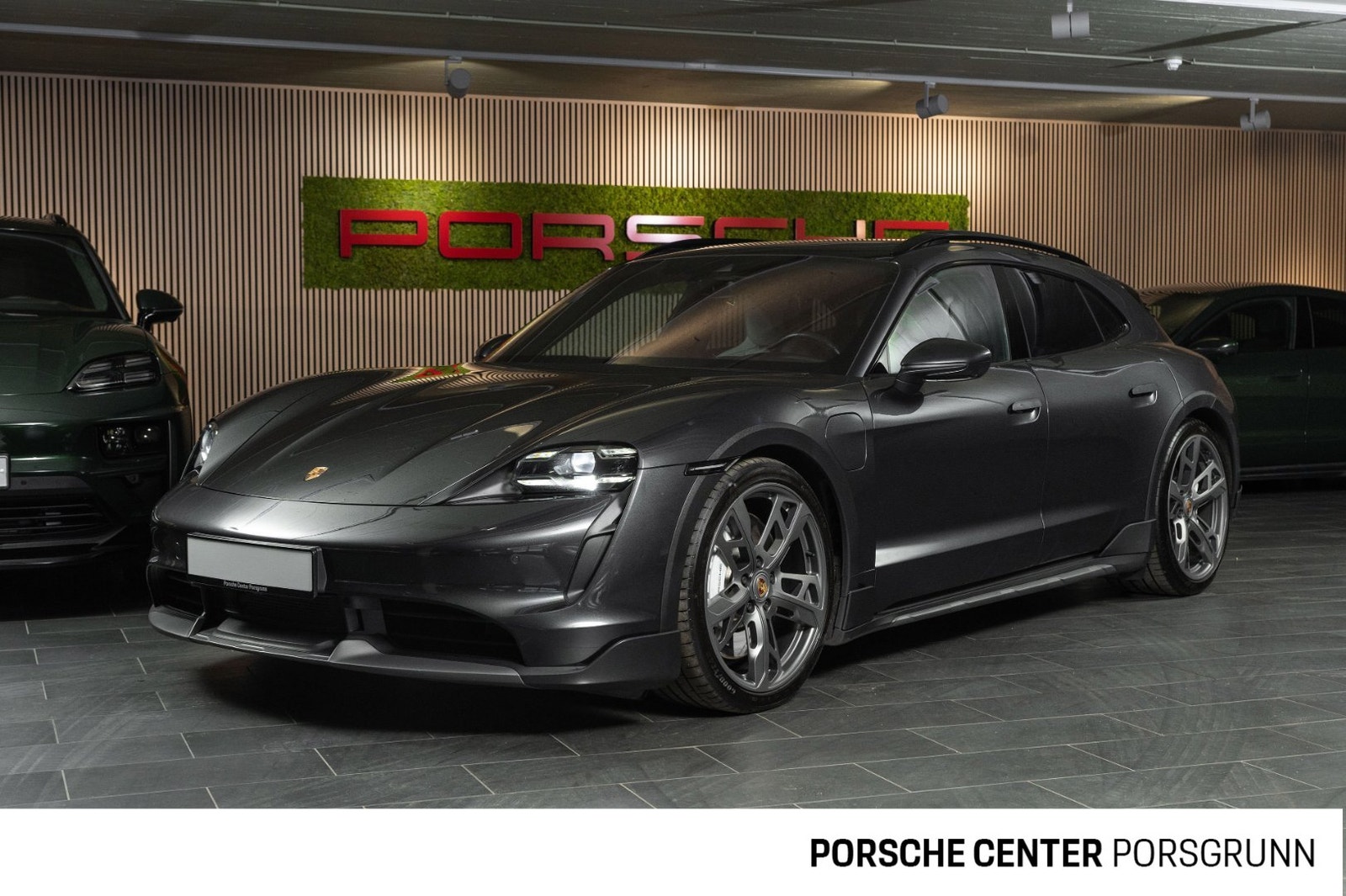 Porsche Taycan Cross Turismo