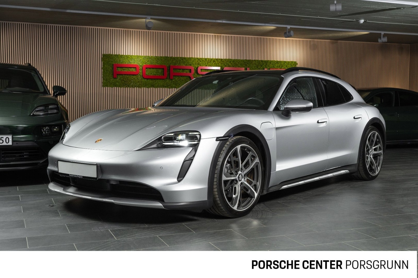 Porsche Taycan Cross Turismo