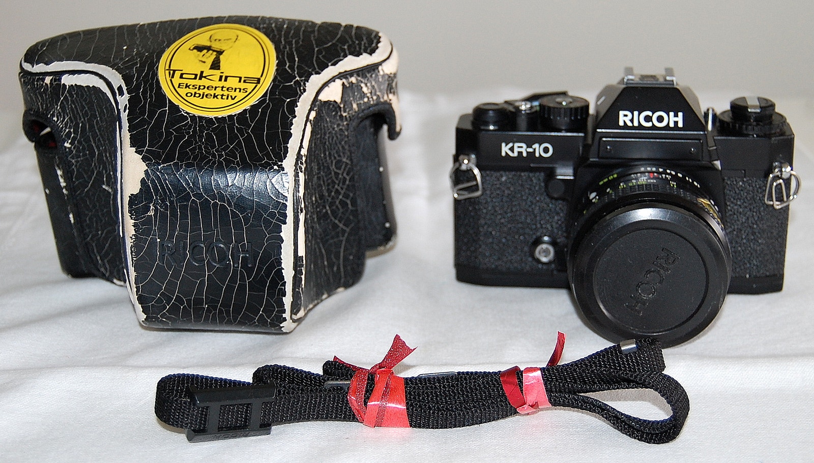 Ricoh KR-10 analogt kamera, legendarisk XR Rikenon 50mm f/2,UV
