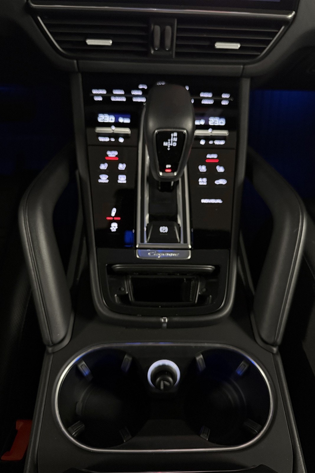 Porsche Cayenne - Photo 4
