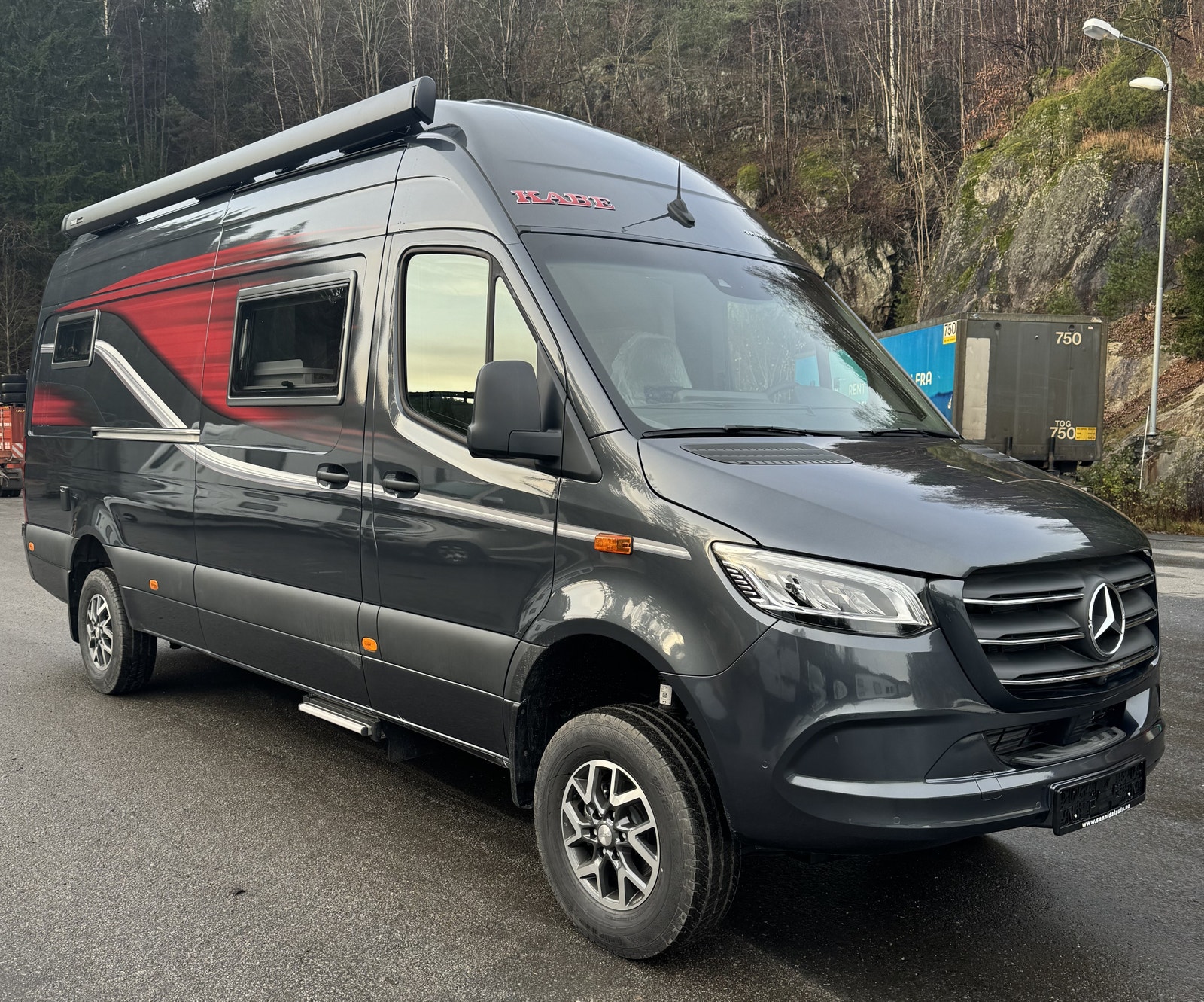 KABE Travel Master 690LB