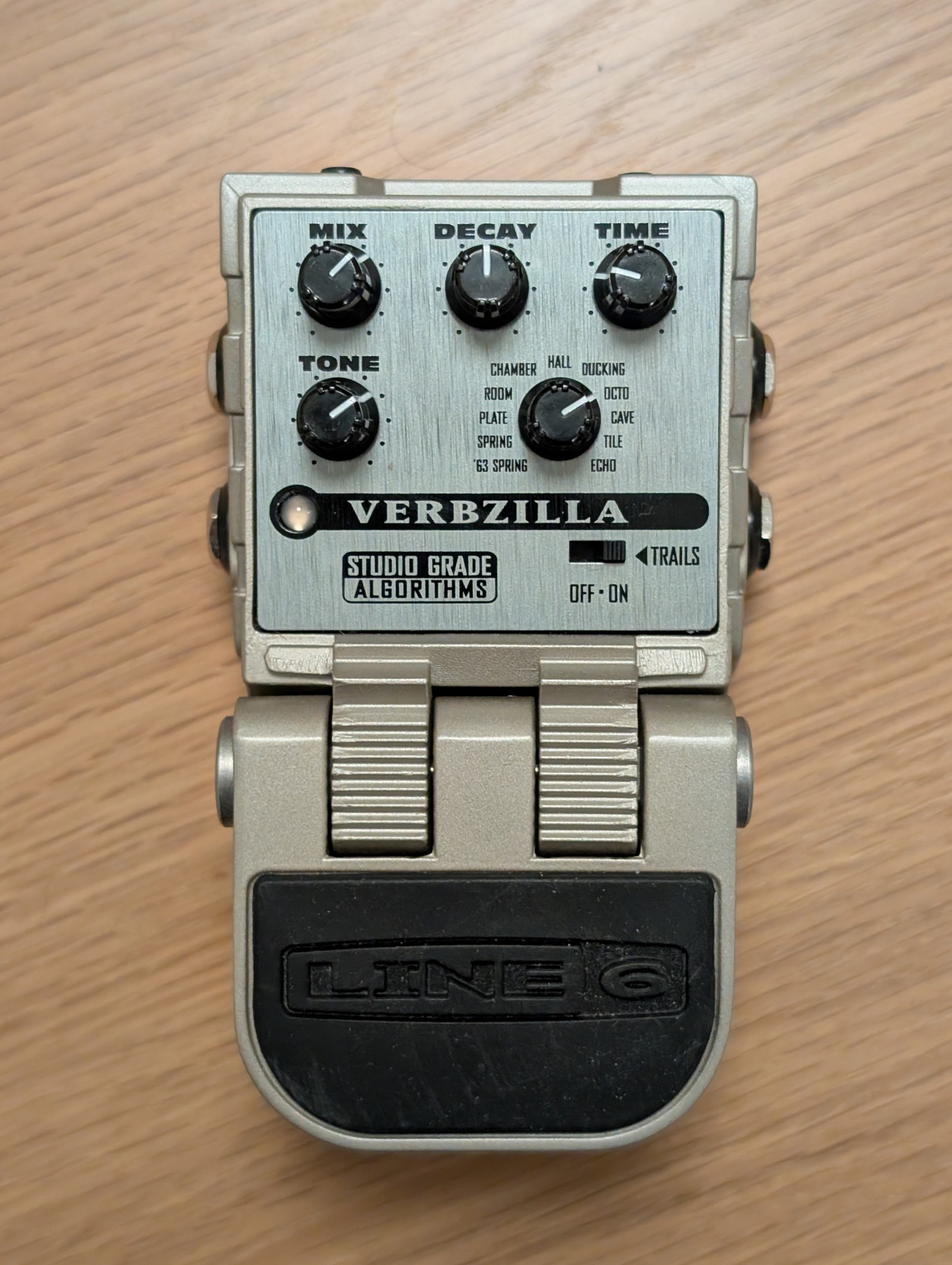 【週末限定価格】LINE 6 VERBZILLA Line 6 Verbzilla Reverb | FINN-torget