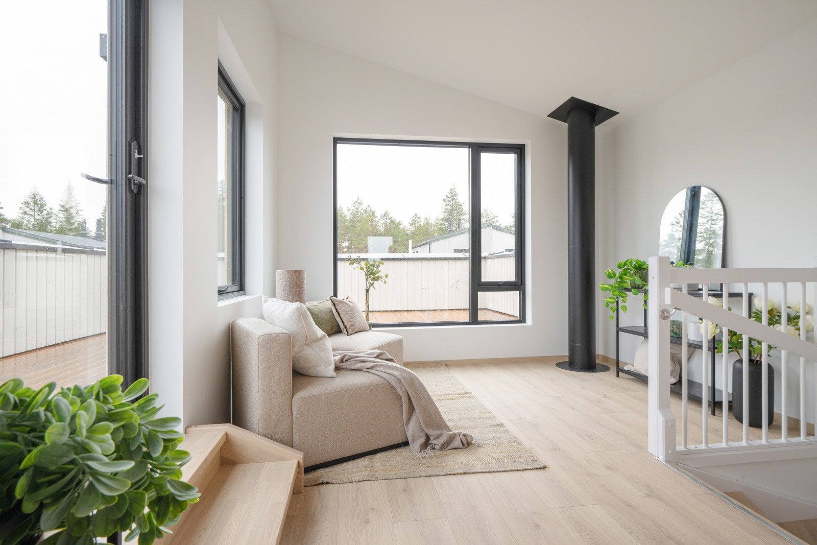 Loftstue fra tilsvarende enhet