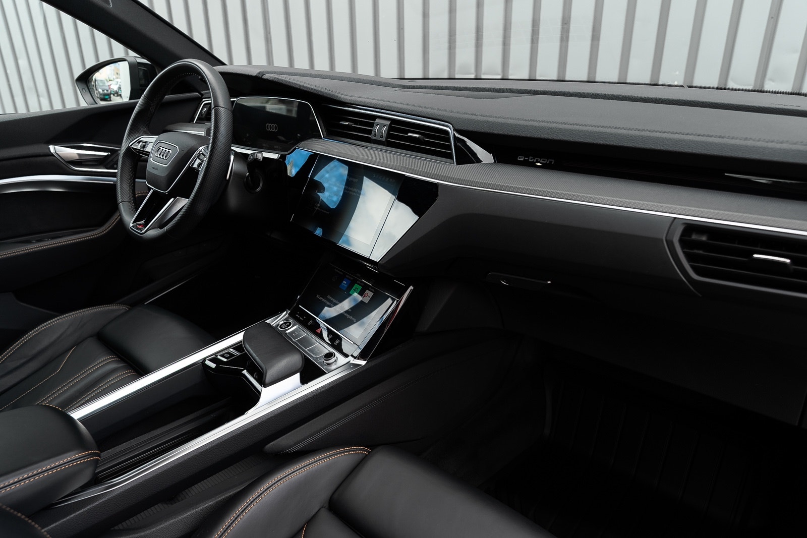 Hovedbilde av Audi e-tron