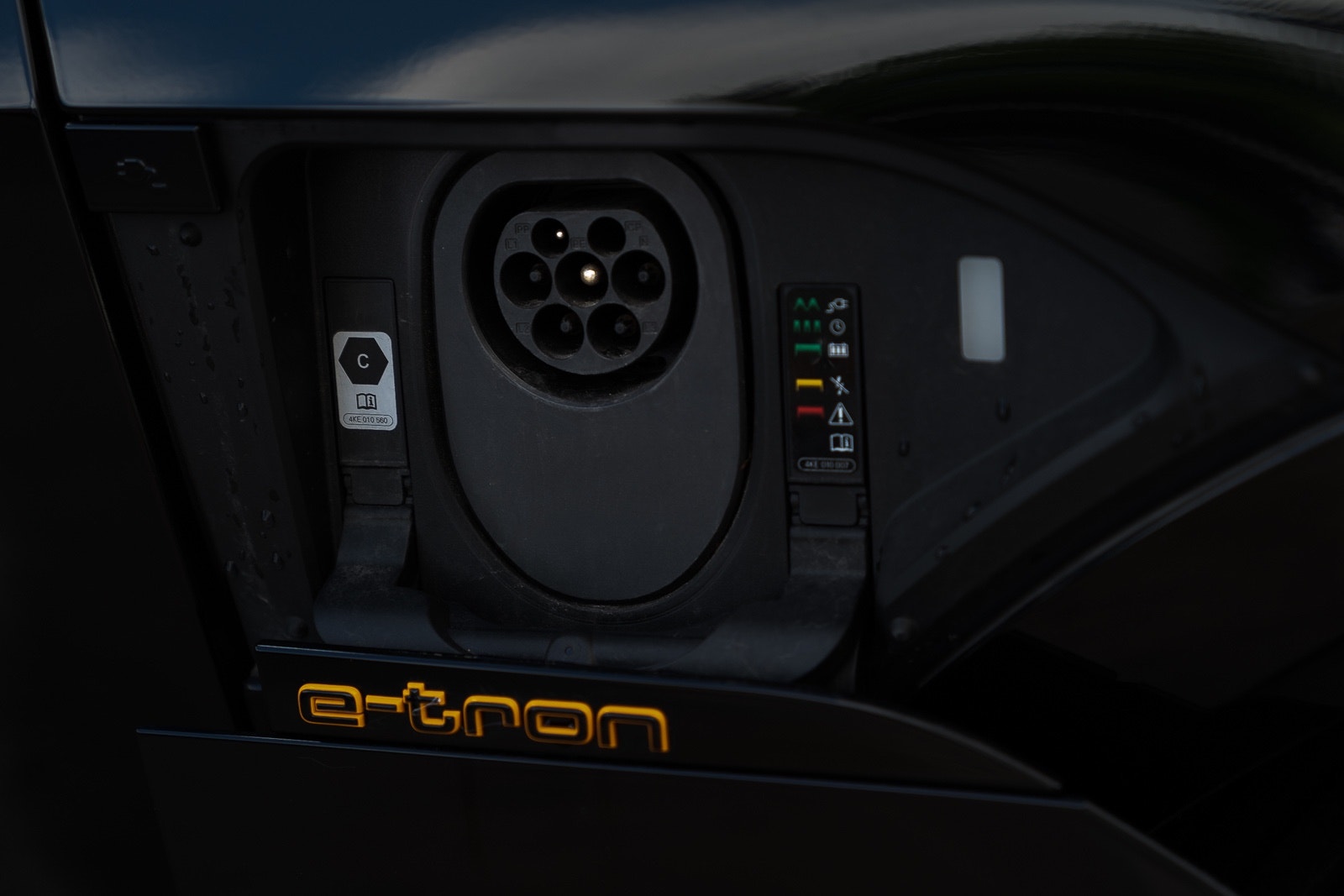 Hovedbilde av Audi e-tron