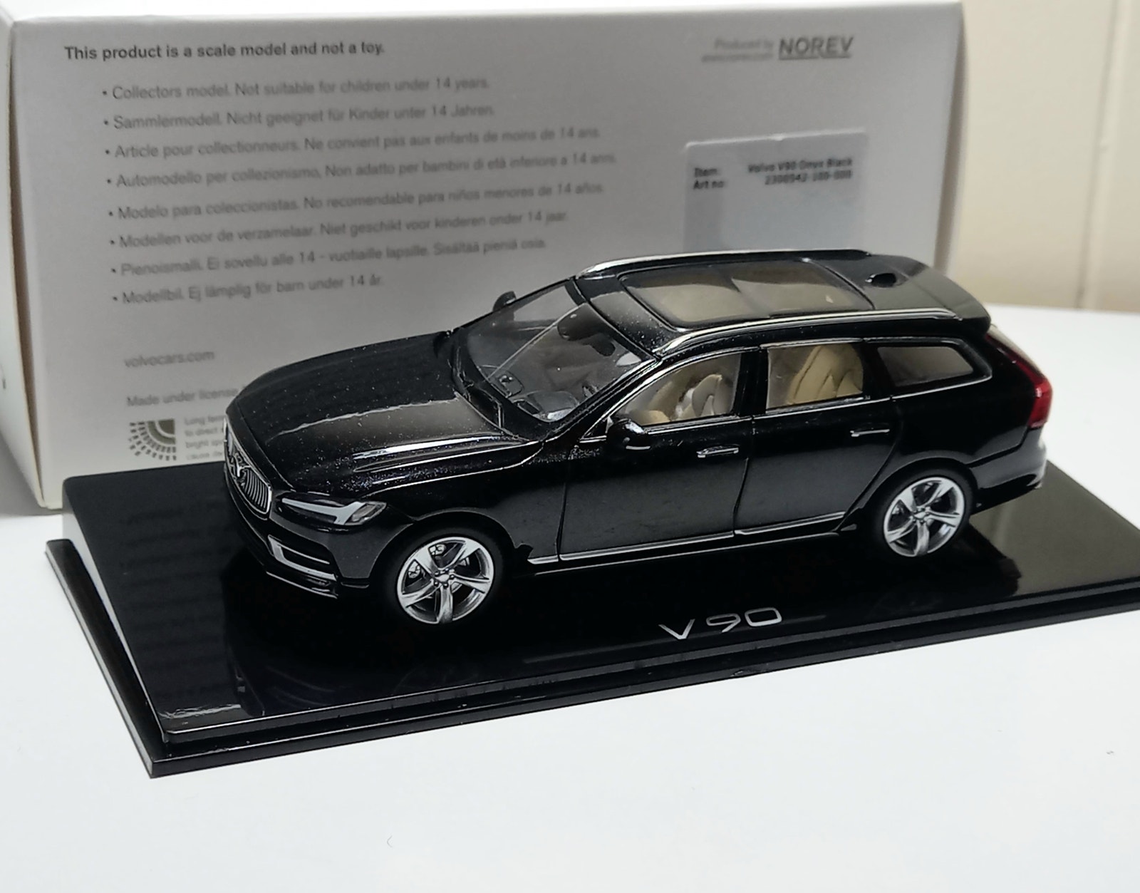 1:43 Norev Volvo V90 | FINN-torget