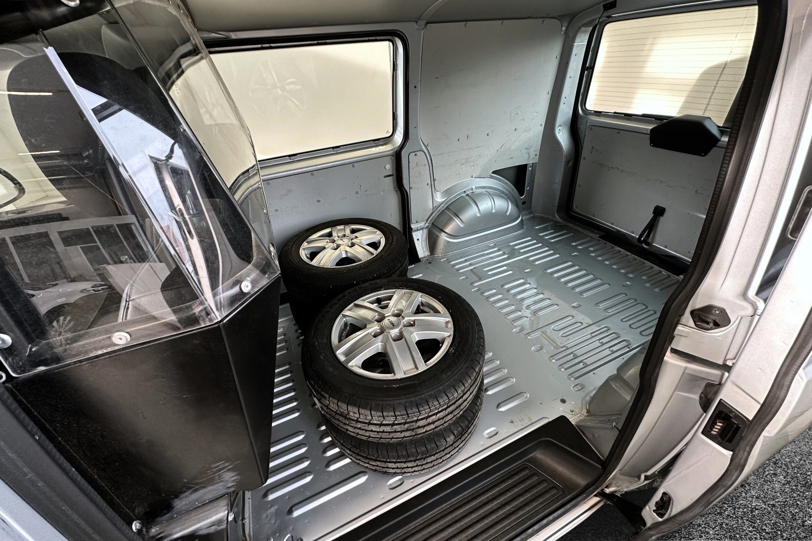 Volkswagen Transporter - Photo 4