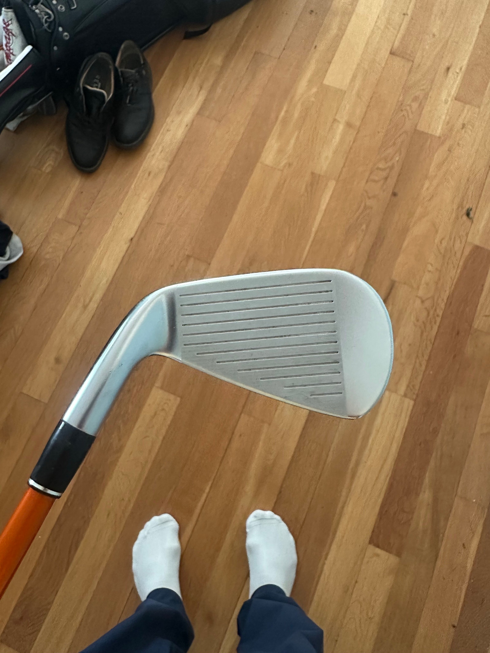 Srixon ZXI-U 3 jern med Tour AD Graphite-skaft | FINN-torget