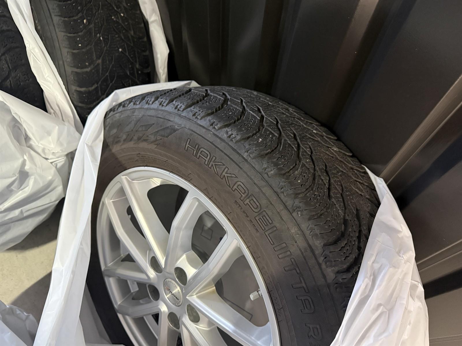 Raw 4 Business / DEF CITY RECORD$ 　CA産 Bruktbil til salgs: Toyota RAV4 - 2020 - Blå - 352 hk - SUVOffroad