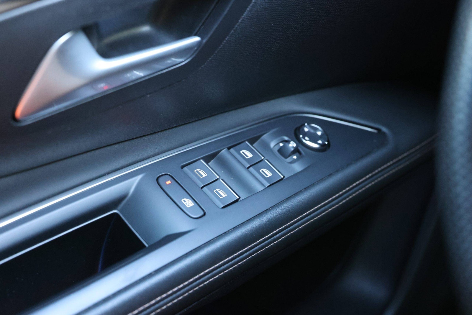 Hovedbilde av Peugeot 5008