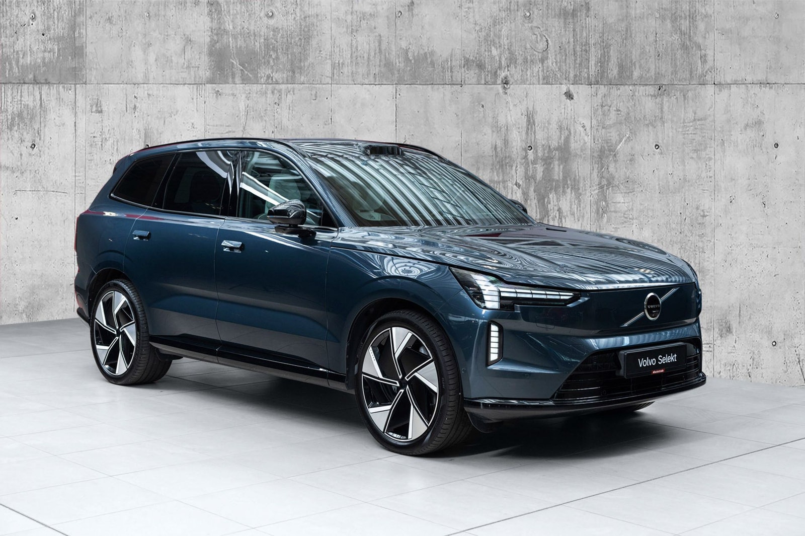Volvo EX90