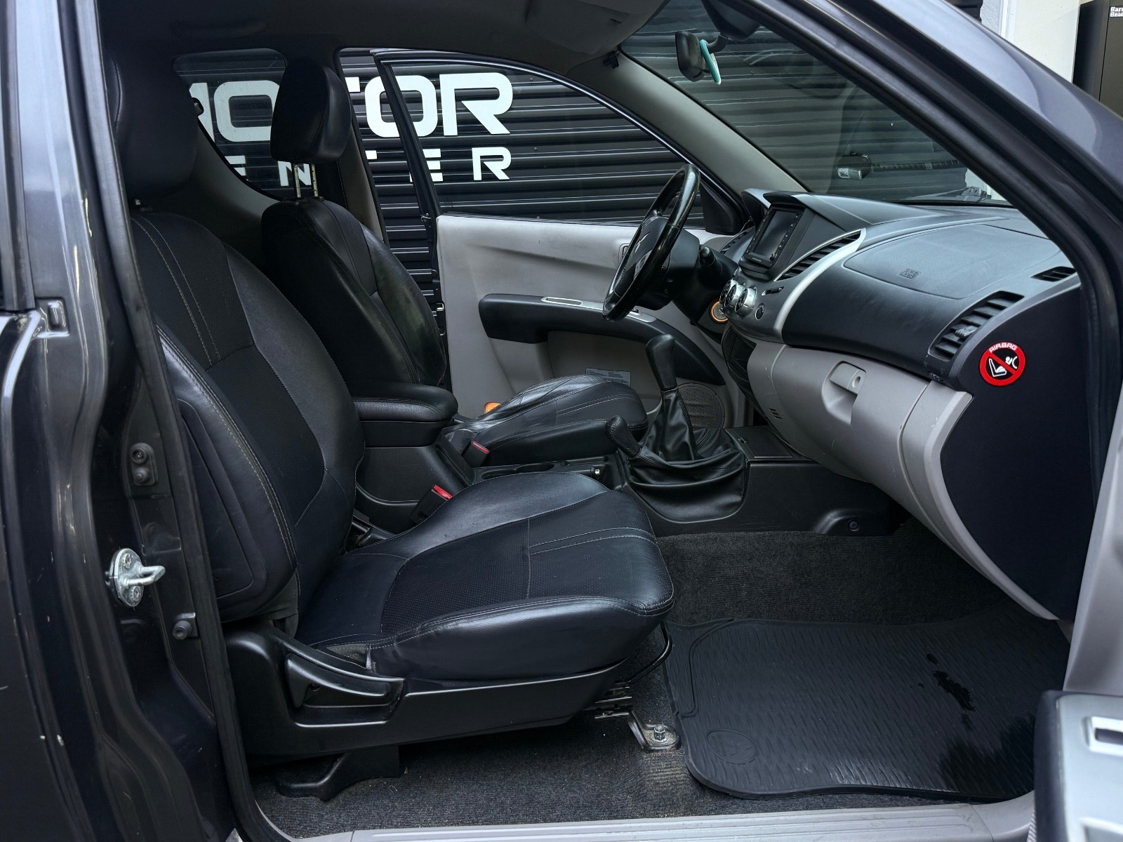 Hovedbilde av Mitsubishi L200