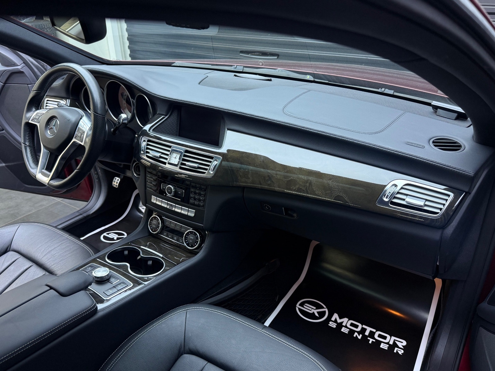 Hovedbilde av Mercedes-Benz CLS350
