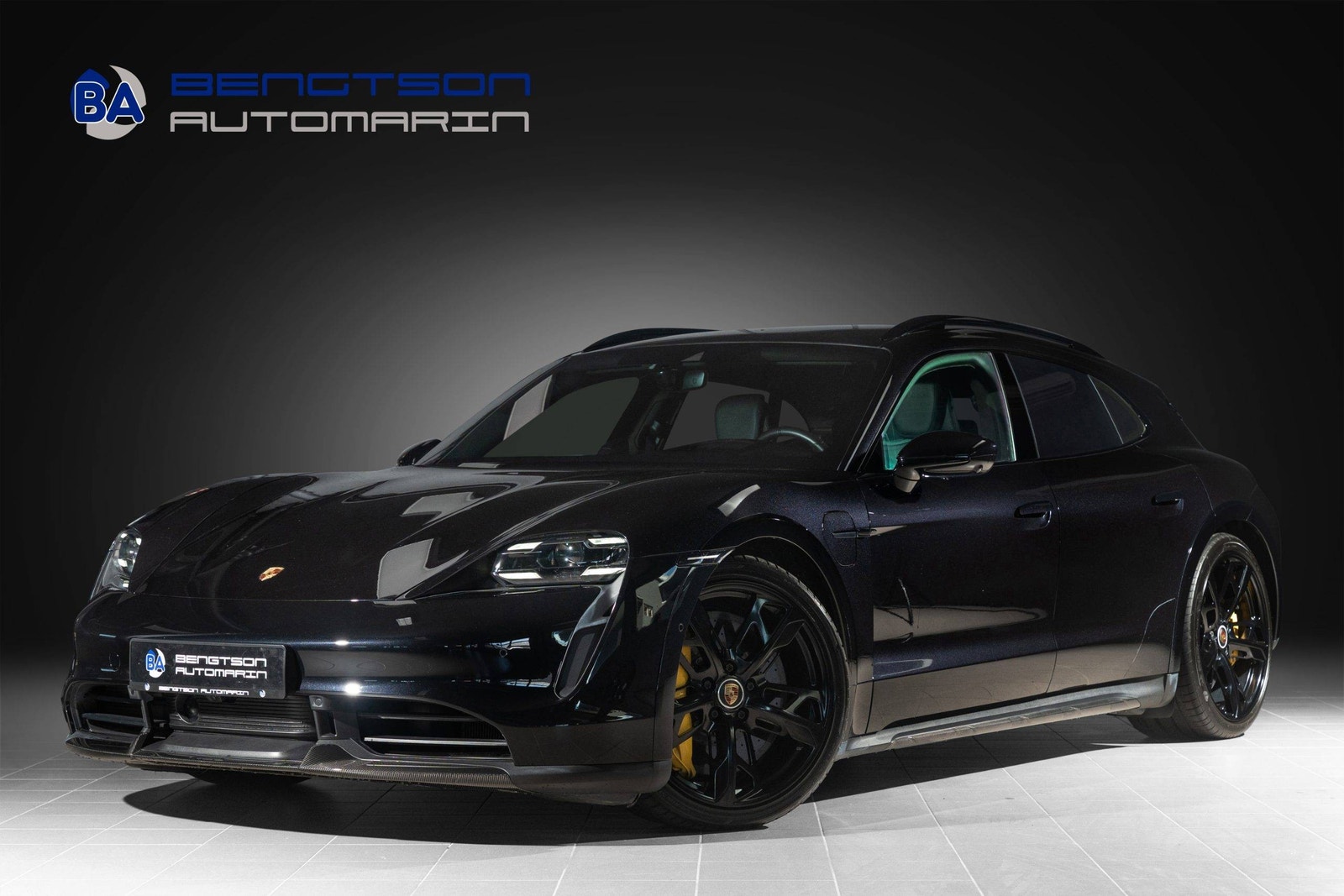 Bilde av 'Porsche Taycan Cross Turismo'