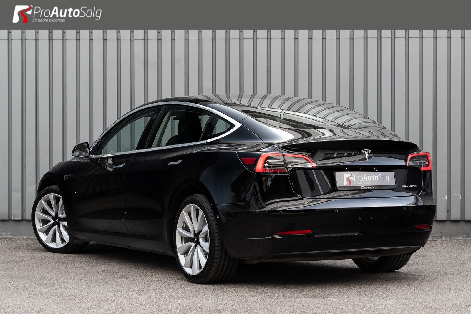 Hovedbilde av Tesla Model 3