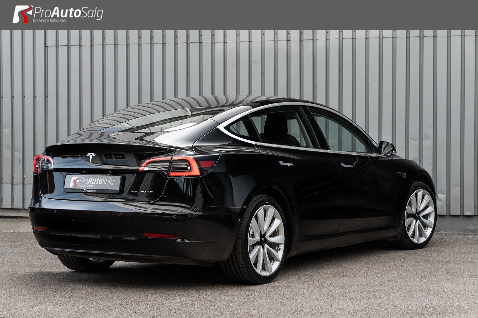 Hovedbilde av Tesla Model 3