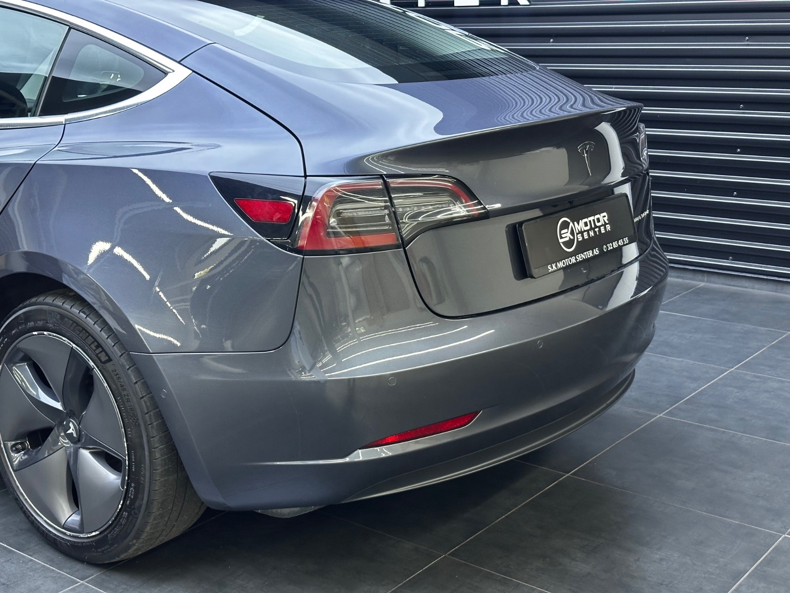 Hovedbilde av Tesla Model 3