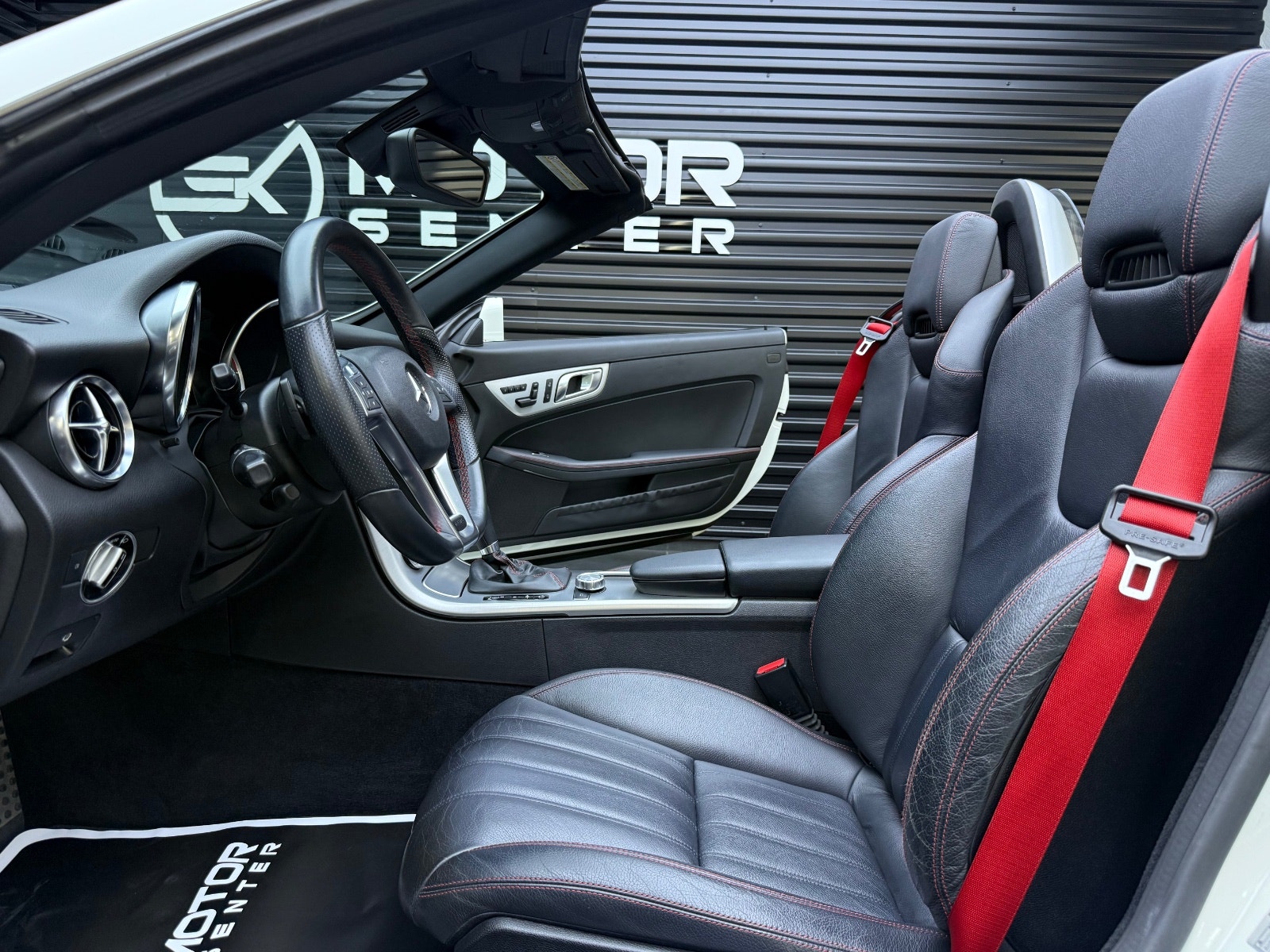 Hovedbilde av Mercedes-Benz SLK350