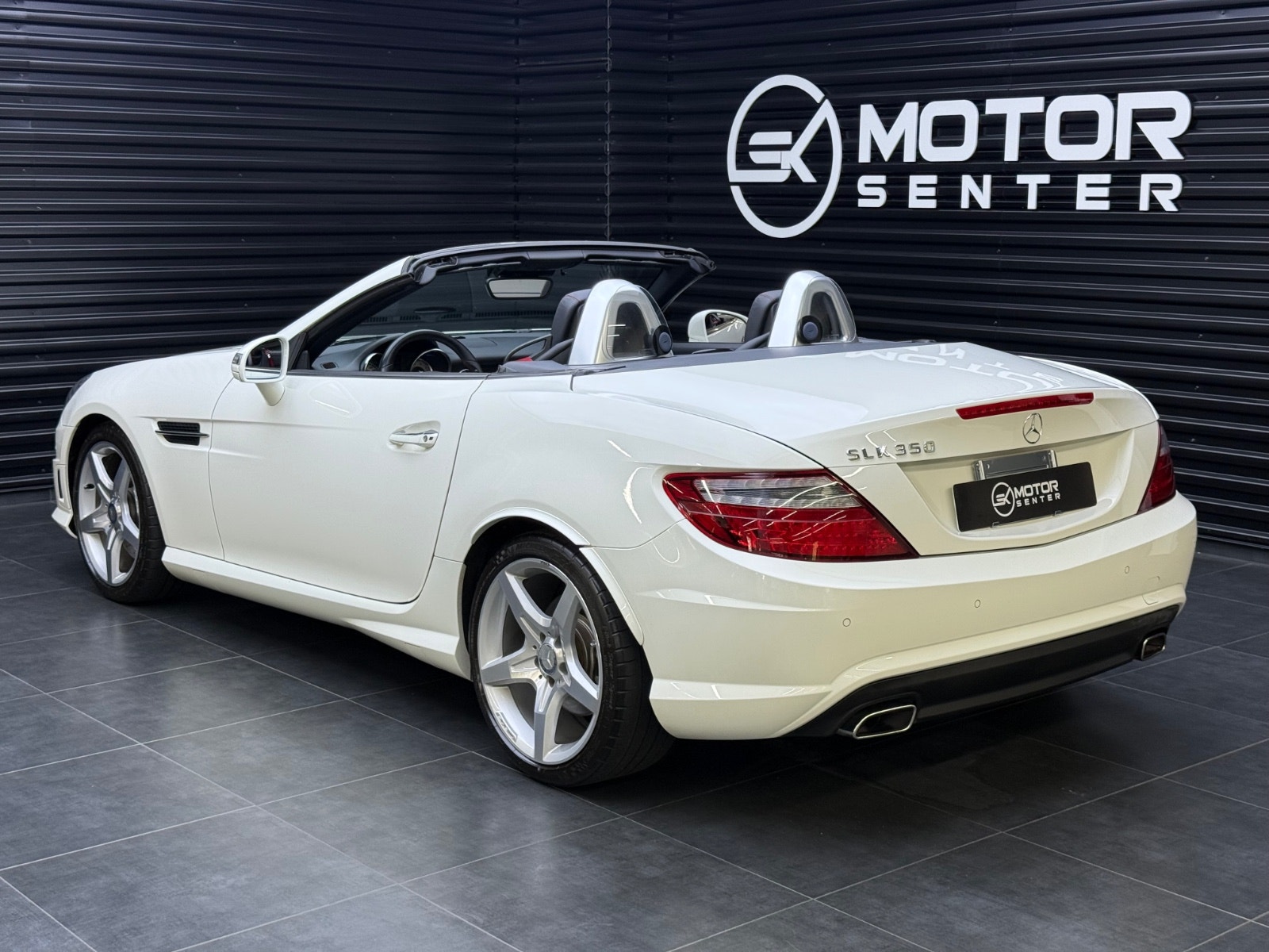 Hovedbilde av Mercedes-Benz SLK350