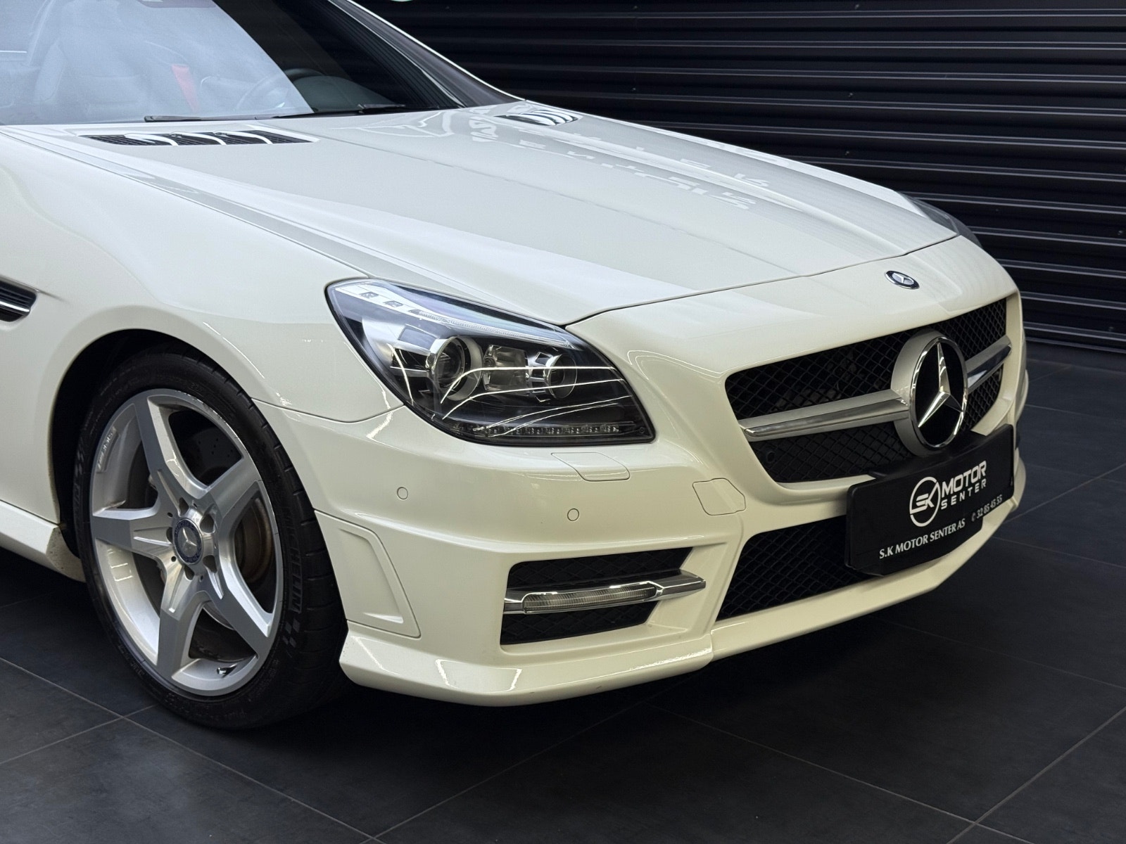 Hovedbilde av Mercedes-Benz SLK350