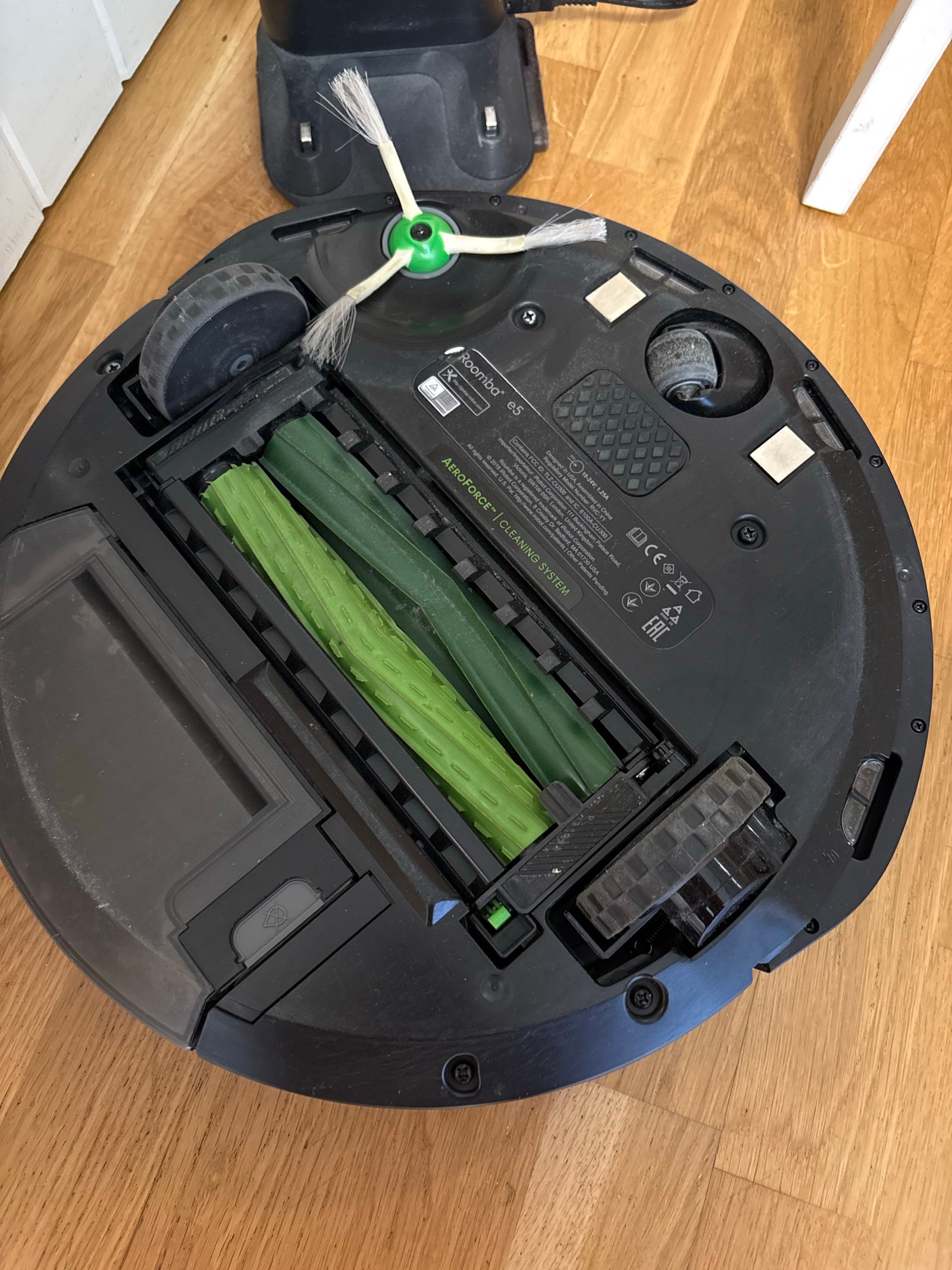 iRobot Roomba E5 robotstøvsuger | FINN-torget