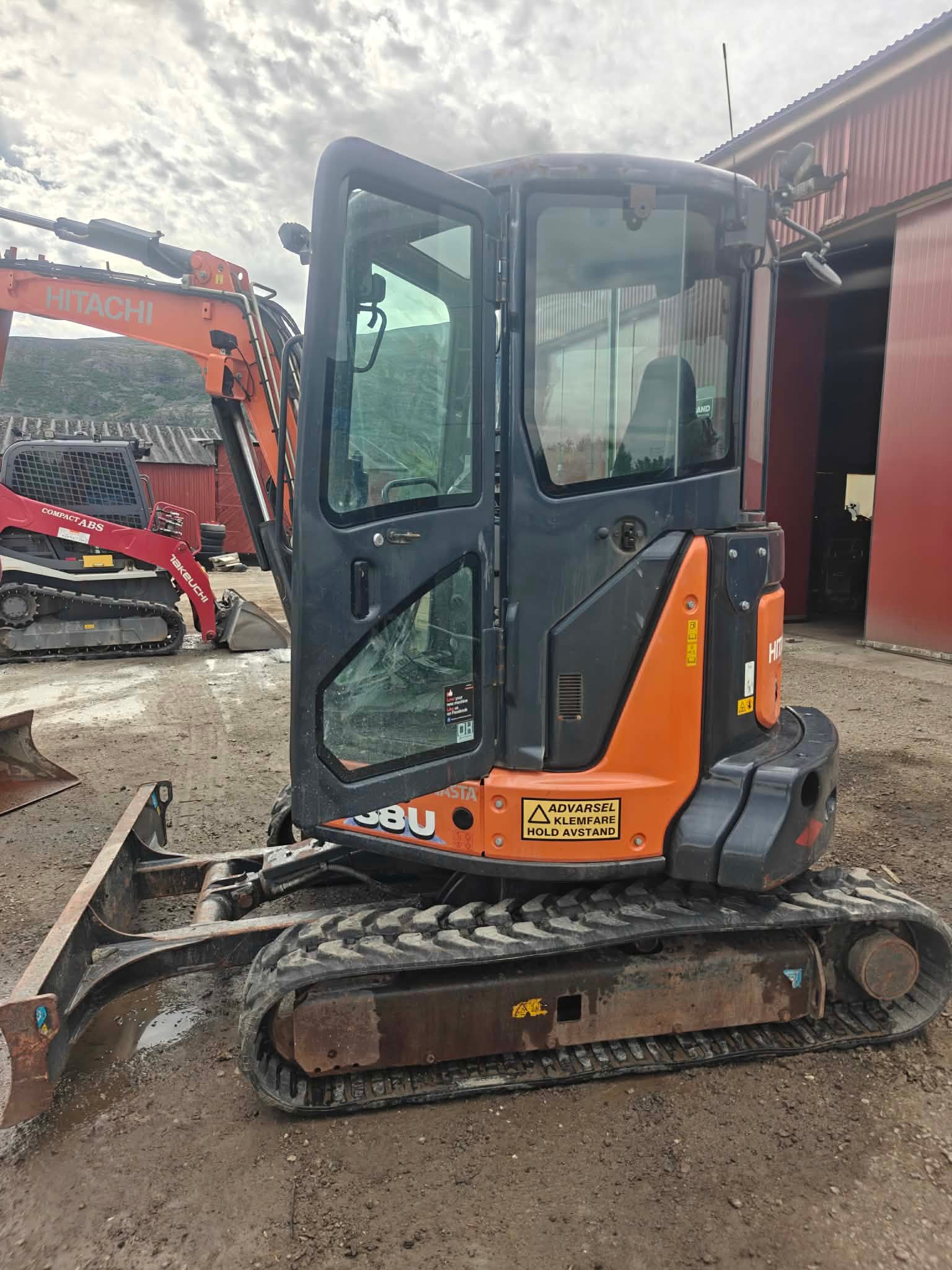 Til salgs: Hitachi ZX38U-6 - 2019 - Minigraver | FINN.no