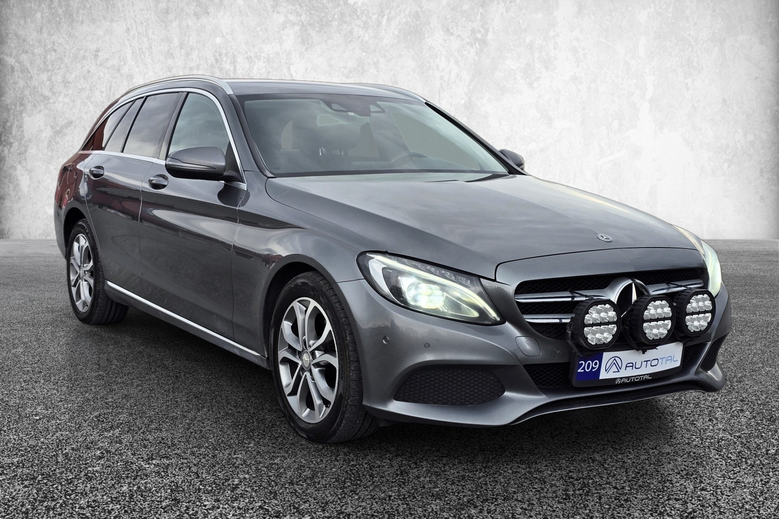 Mercedes-Benz C-Klasse - Photo 2